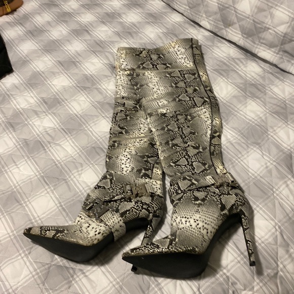 Never used - Picture 1 of 3